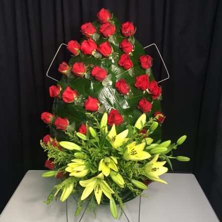 coroane-si-buchete-funerare-cu-livrare-rapida-si-discretie-deplina-big-0