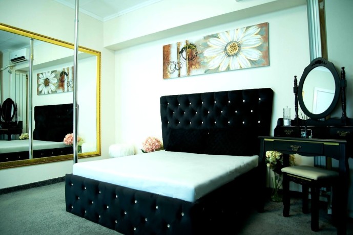 model-online-in-bucuresti-big-0