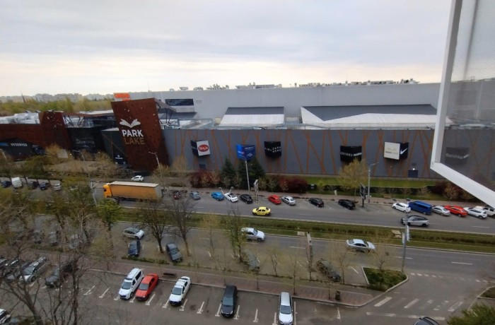 2-camere-vis-a-vis-de-mall-park-lake-big-0