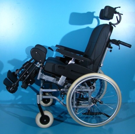 scaun-cu-rotile-handicap-vermeiren-big-1