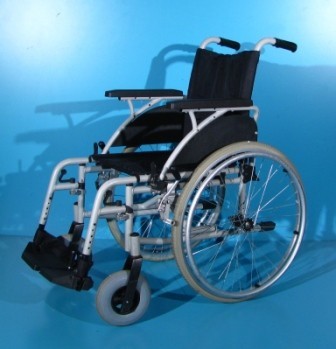 scaun-cu-rotile-breezy-latime-sezut-41cm-big-0