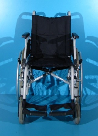 scaun-cu-rotile-breezy-latime-sezut-41cm-big-1