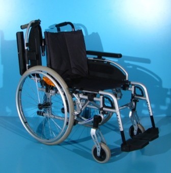 scaun-cu-rotile-din-aluminiu-bb-latime-sezut-43-cm-big-2