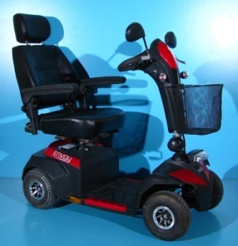 scuter-electric-drive-envoy-6-kmh-big-5