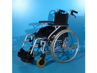 Scaun cu rotile - Drive latime sezut 42 cm