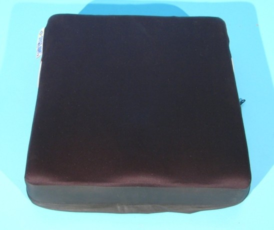 perna-sezut-antiescara-cu-memorie-systam-42x45x8-big-1