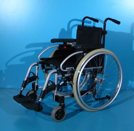 scaun-cu-rotile-meyra-latime-sezut-38-cm-big-0