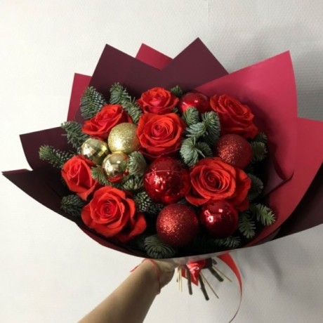 craciunul-prinde-viata-cu-eleganta-aranjamentelor-okflora-big-0