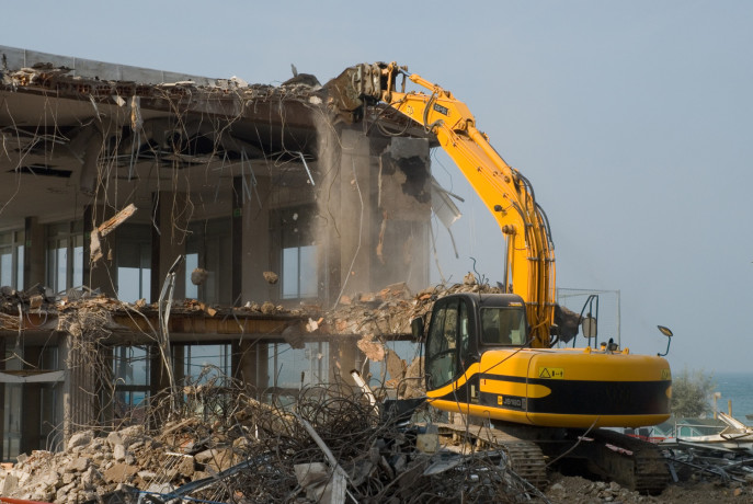servicii-demolari-constructii-diverse-cu-utilaje-specializate-big-4
