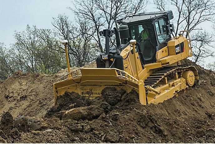 inchiriez-buldozer-d6n-big-1