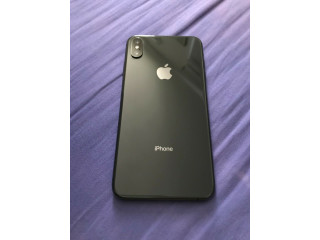 Îmi ofer Apple iPhone XS Max - 256 GB.