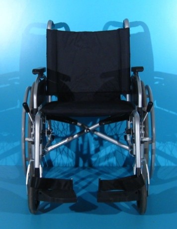 scaun-cu-rotile-din-aluminiu-bb-latime-sezut-48-cm-big-1
