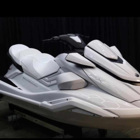 2025-yamaha-waverunner-fx-cruiser-svho-jetski-big-2