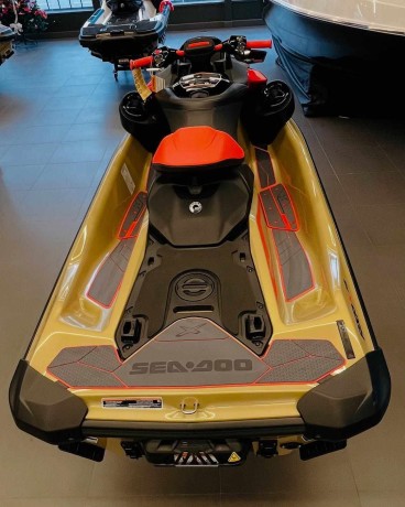 2025-sea-doo-rxp-x-325-tech-package-jetski-big-4